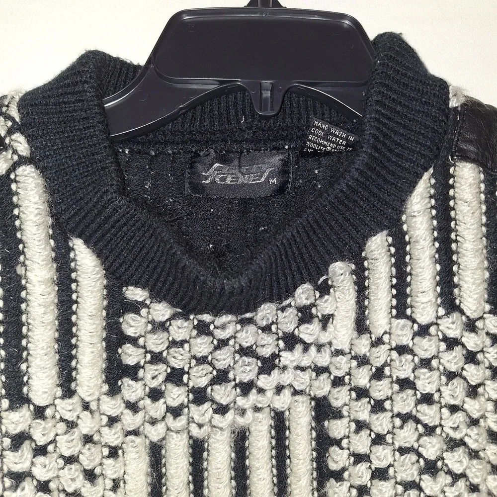 Vintage Street Scenes Sweater Mens M Black White Chunky Knit 90s Leather Patches
